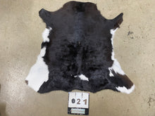Load image into Gallery viewer, Australian Tasmania Calf Cowhides
