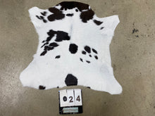 Load image into Gallery viewer, Australian Tasmania Calf Cowhides