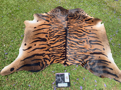 06. Tiger print Cowhide
